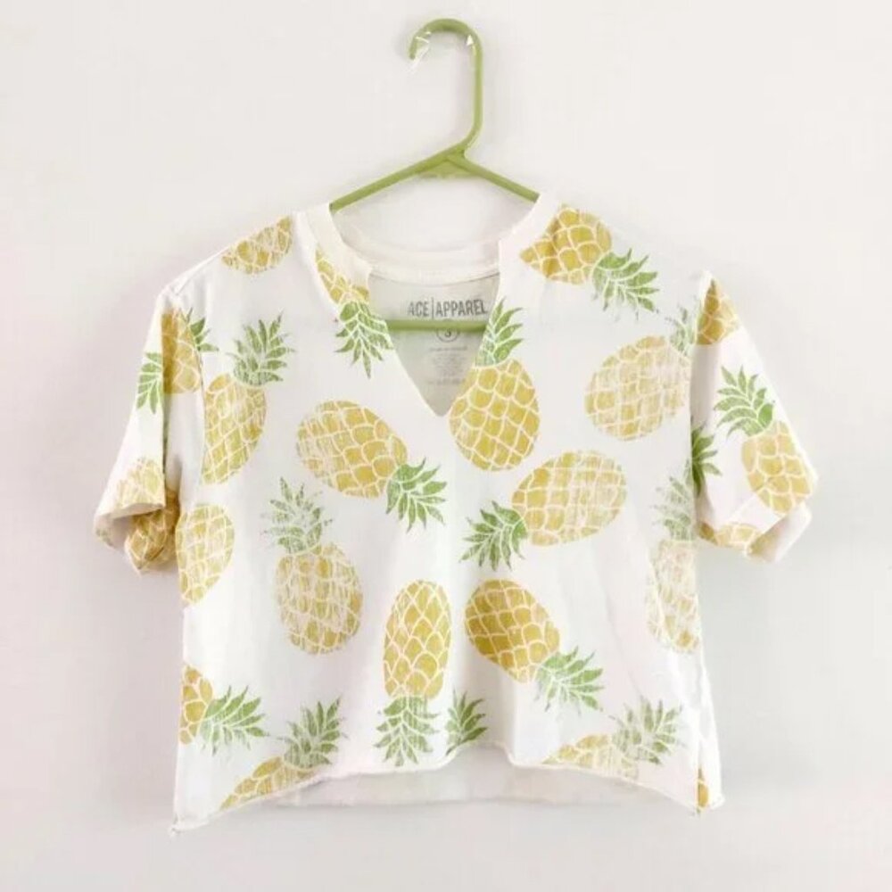 Ace Apparel Women's Yellow Pineapple Crop Top Tee Size S
